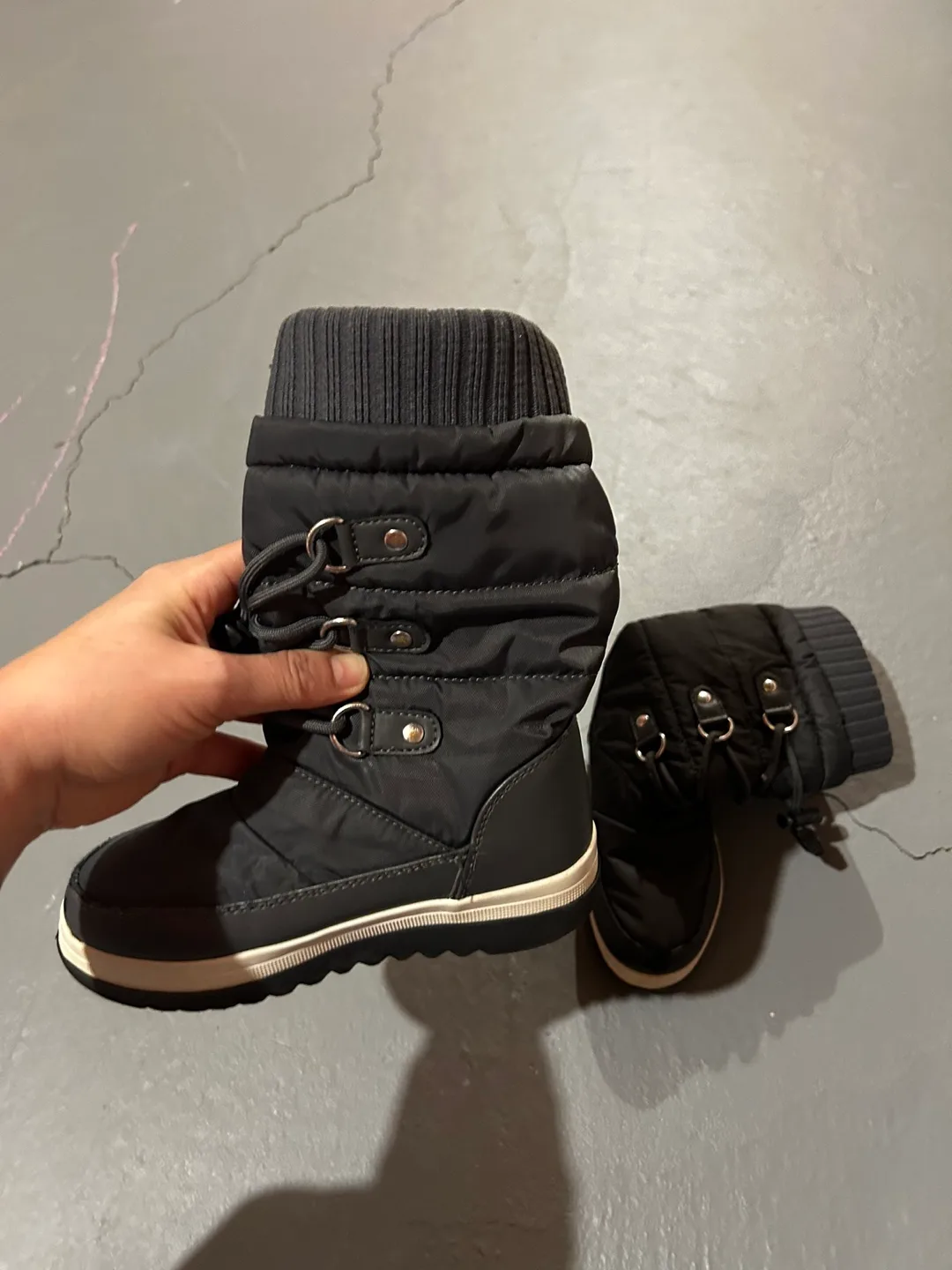Moscato Kids Winter Boots Size 13 image indicator(3)