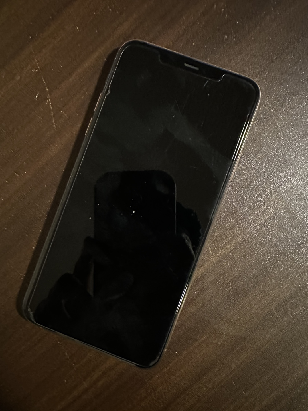 iPhone 11 Pro Max - photo 2