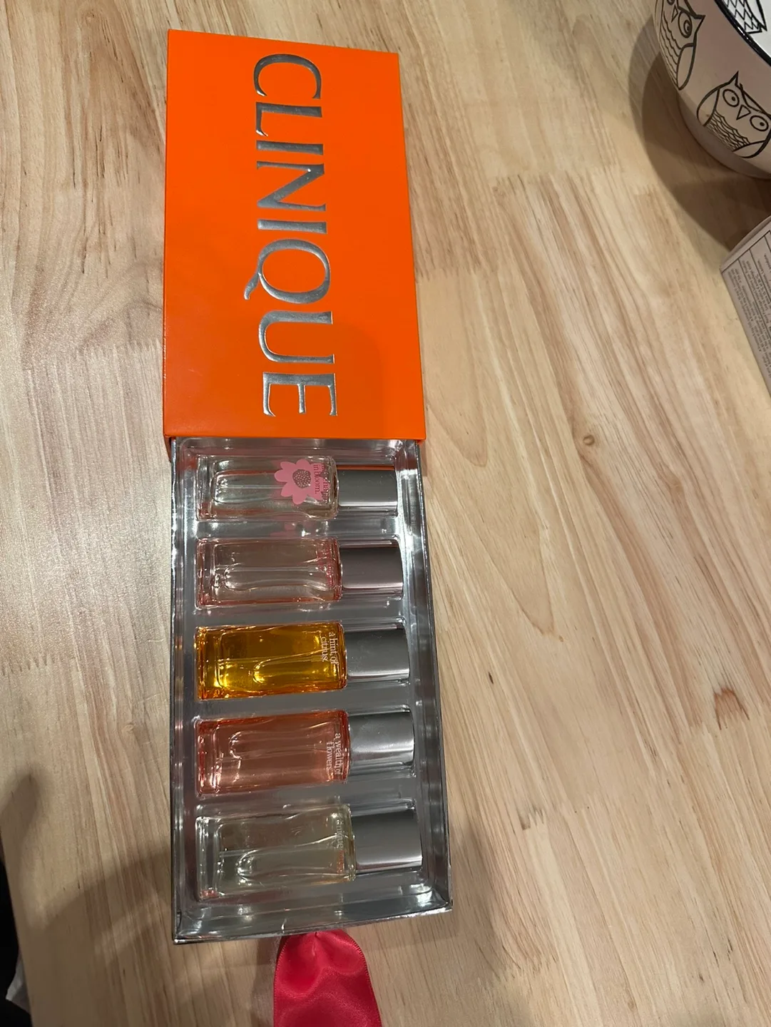 Clinique Perfume Gift Set thumbnail