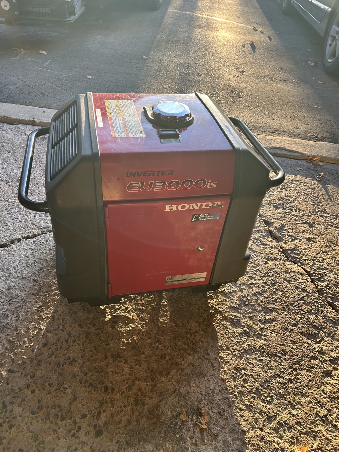 Honda EU3000is Inverter Generator $1975. - photo 2