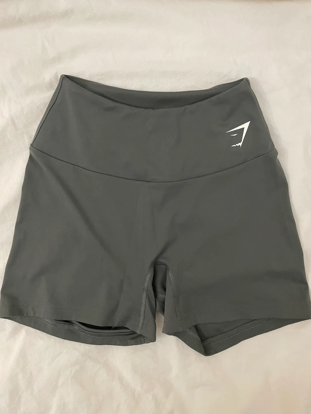 Gymshark Shorts, size 2/4 thumbnail