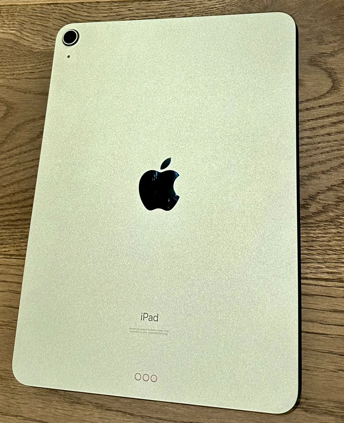 iPad Air 4th Generation with Apple Pencil 2 image indicator(2)