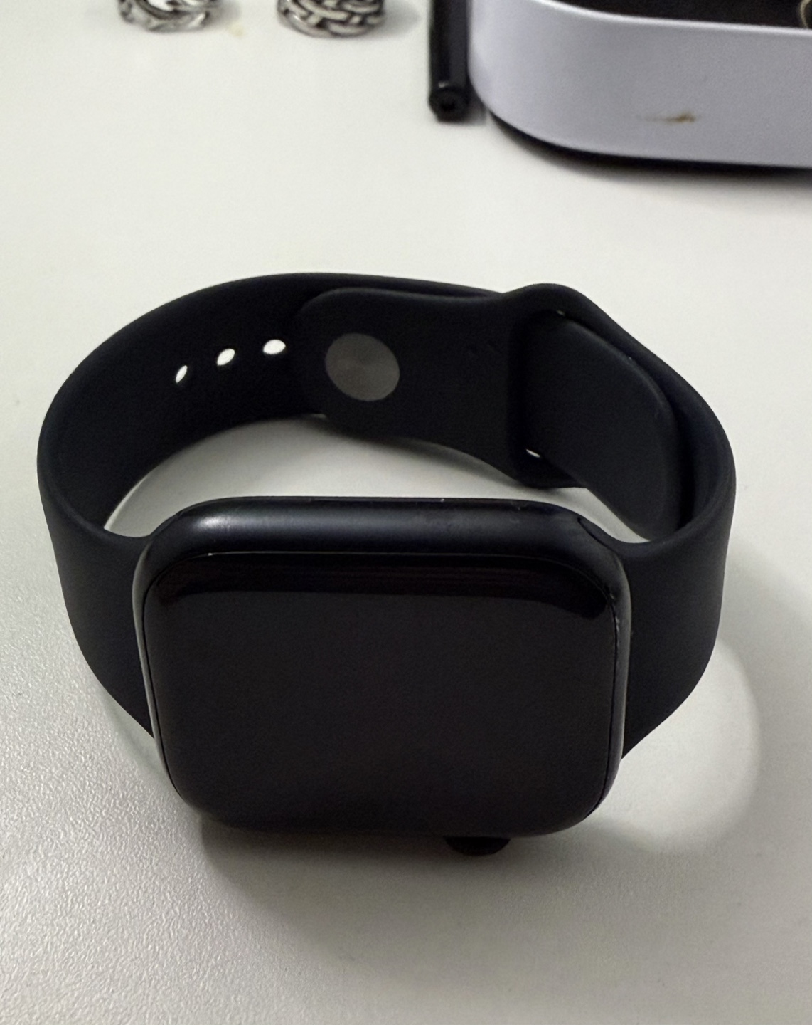 Apple Watch Series 7 (45mm + Cellular) - Black - photo 3