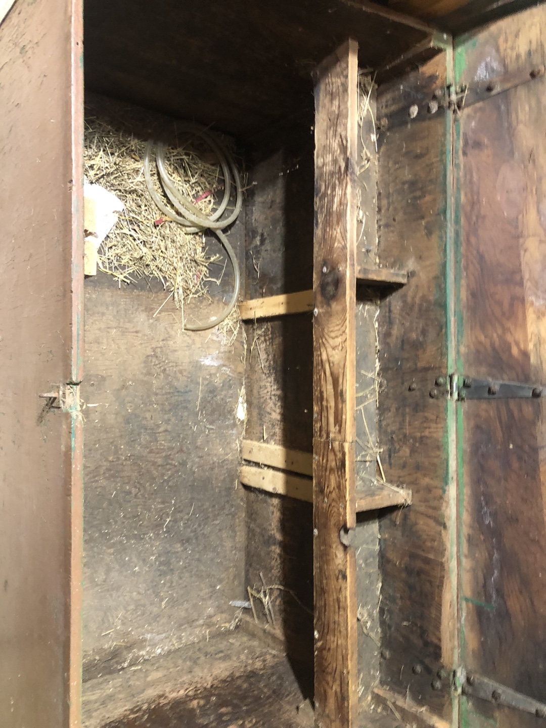 Antique farm feed box - photo 3