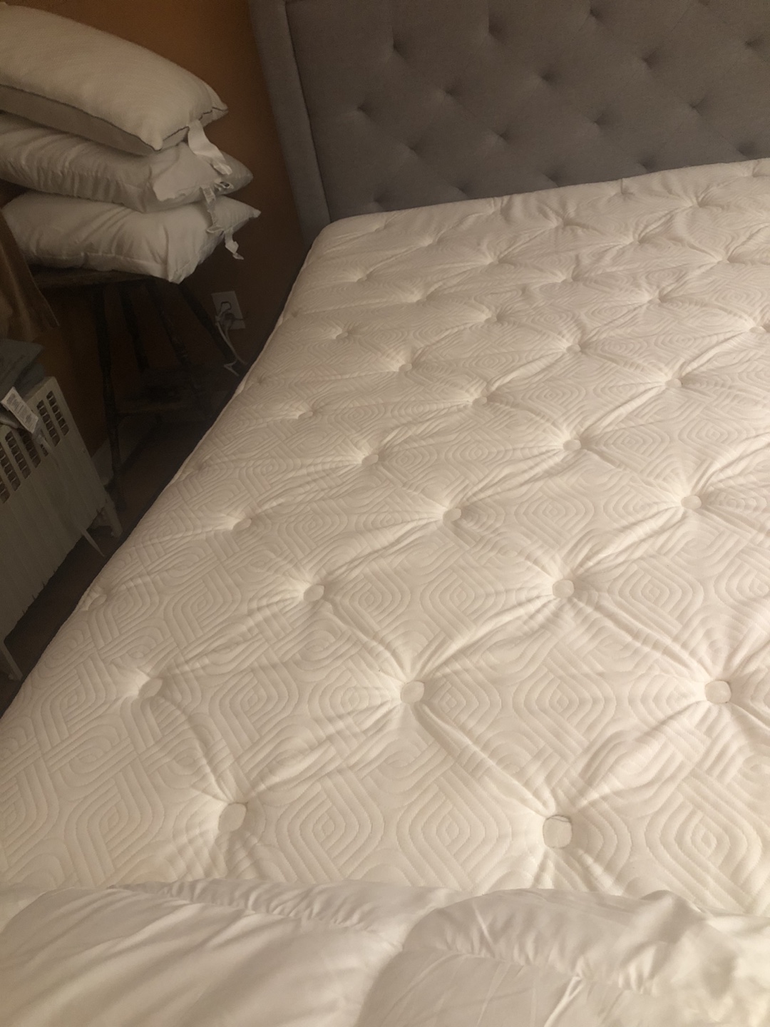 Sealy Queen Bed - photo 3
