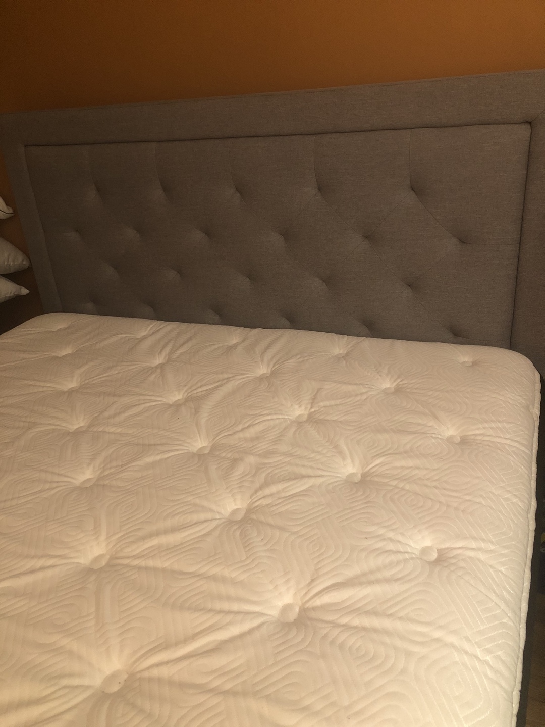 Sealy Queen Bed - photo 2
