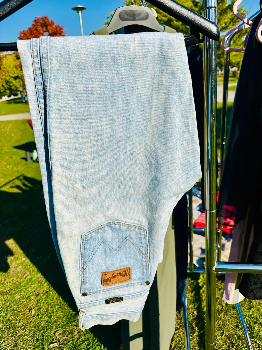 Vintage Wrangler Light Wash Jeans image indicator(2)