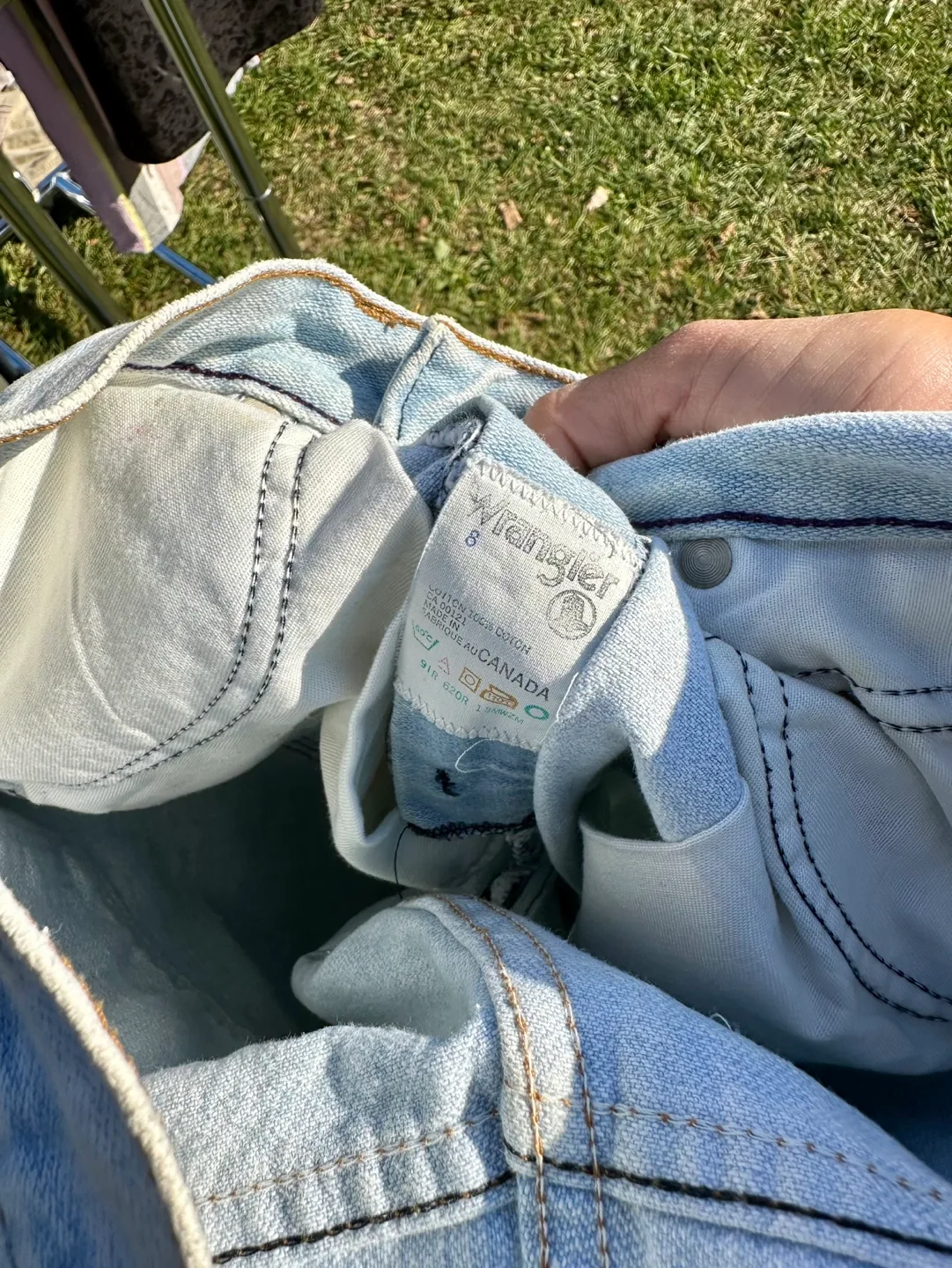 Vintage Wrangler Light Wash Jeans image indicator(3)