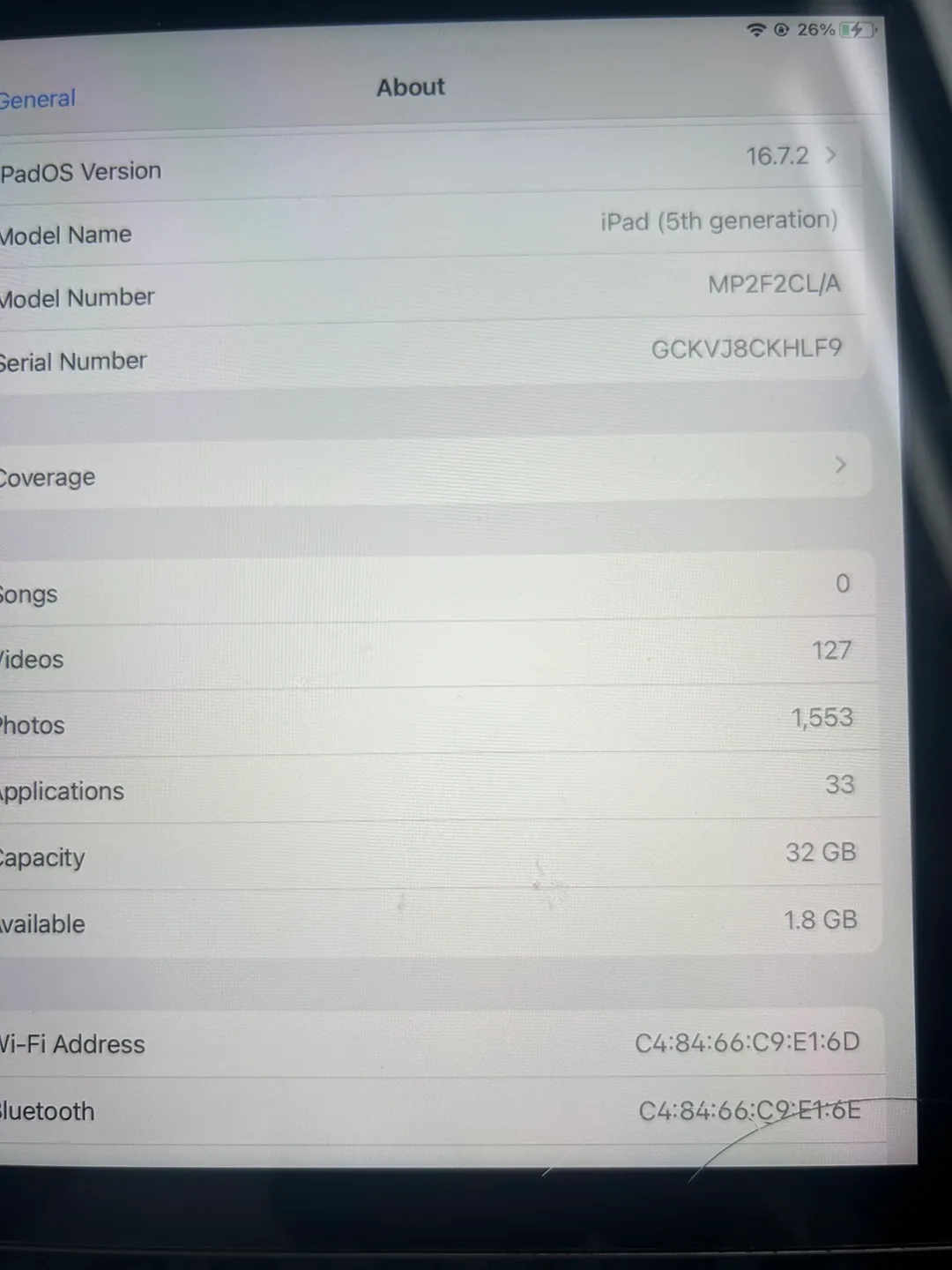 iPad 5th Generation 32GB - Cracked Screen image indicator(5)