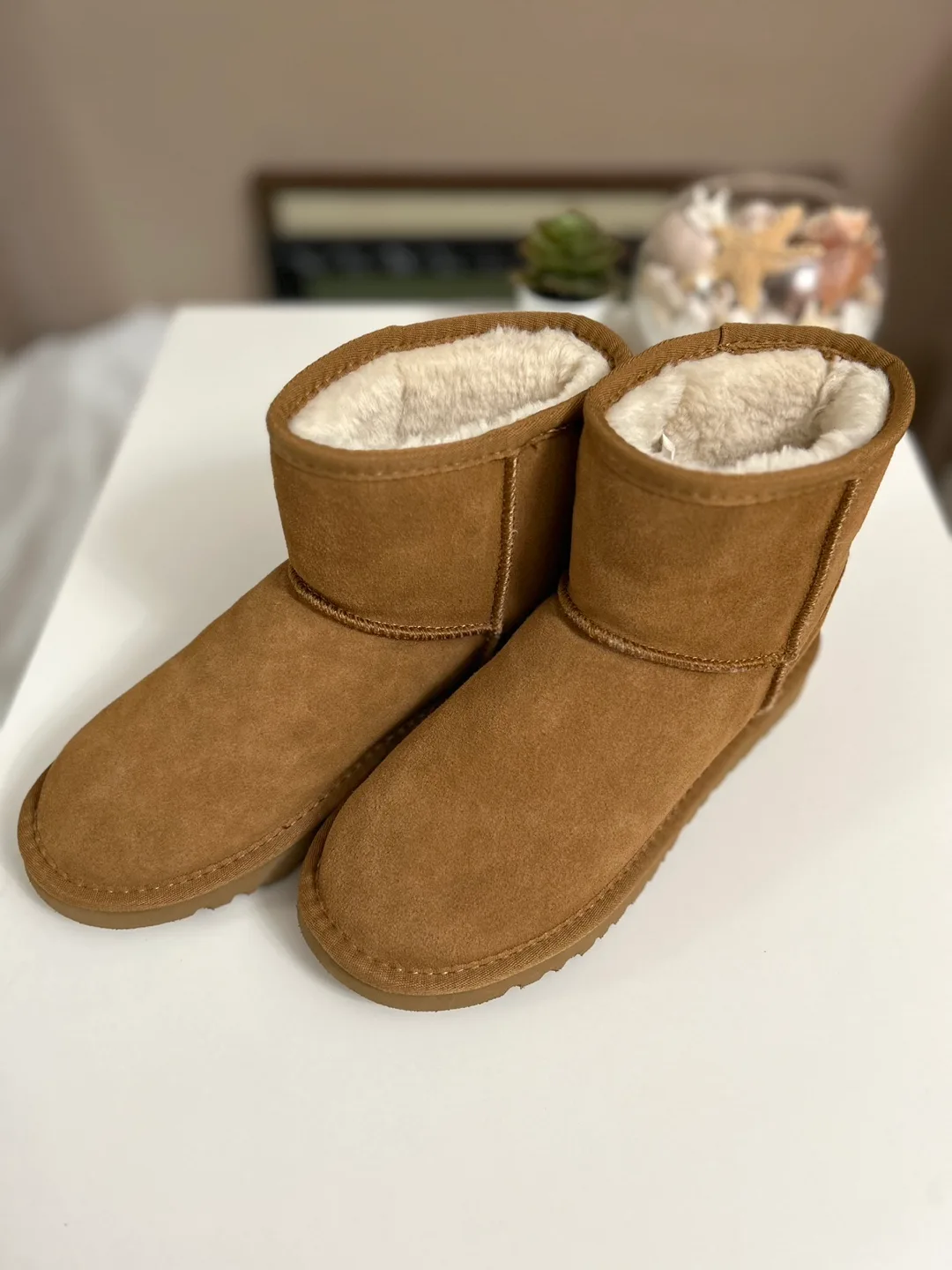 UGGG style chestnut Mini Boots thumbnail