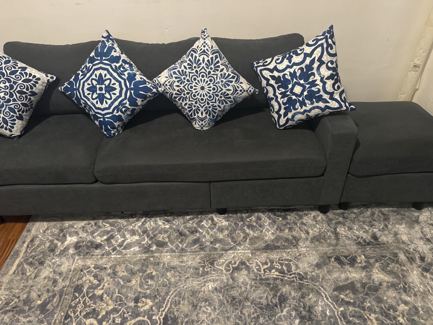 Sectional Sofa with Ottoman - photo 2