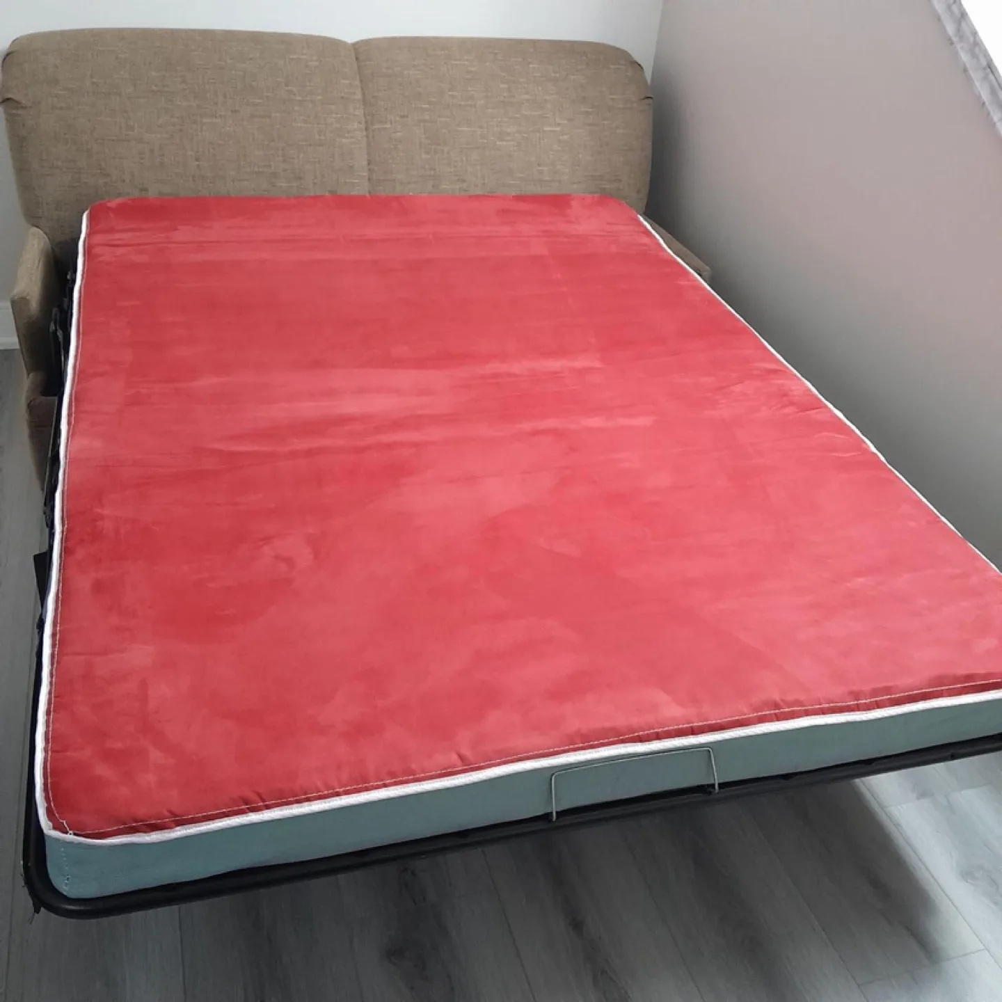 Sofa Bed- BEST OFFER- must go by Saturday image indicator(2)