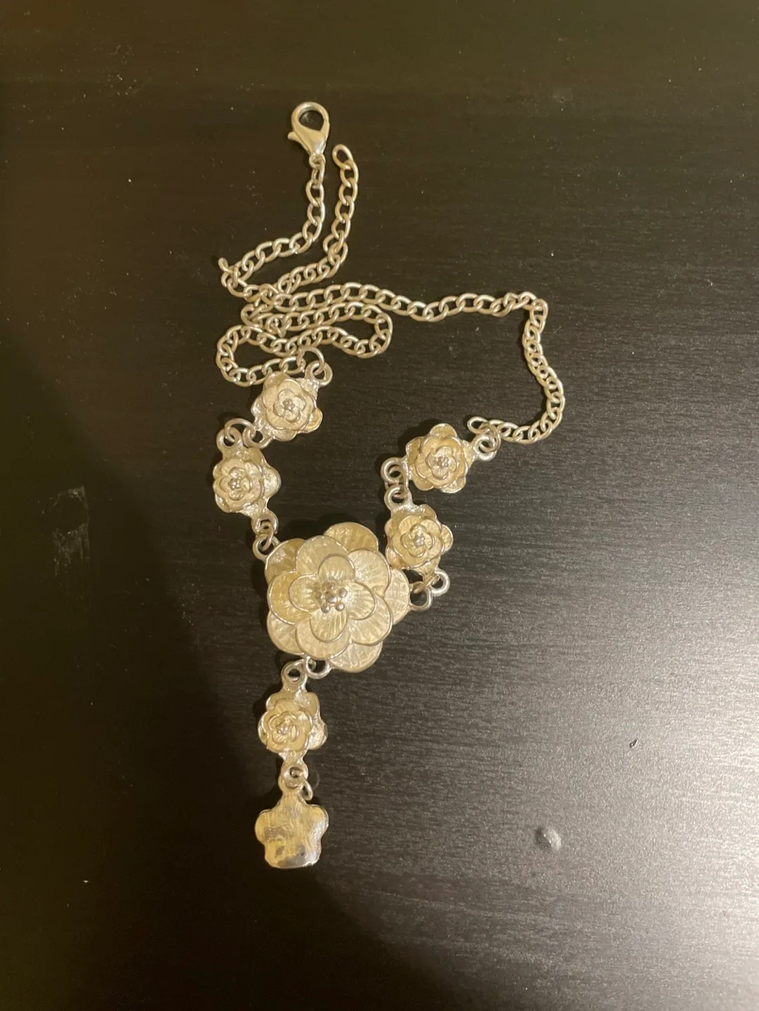 Silver Flower Necklace thumbnail