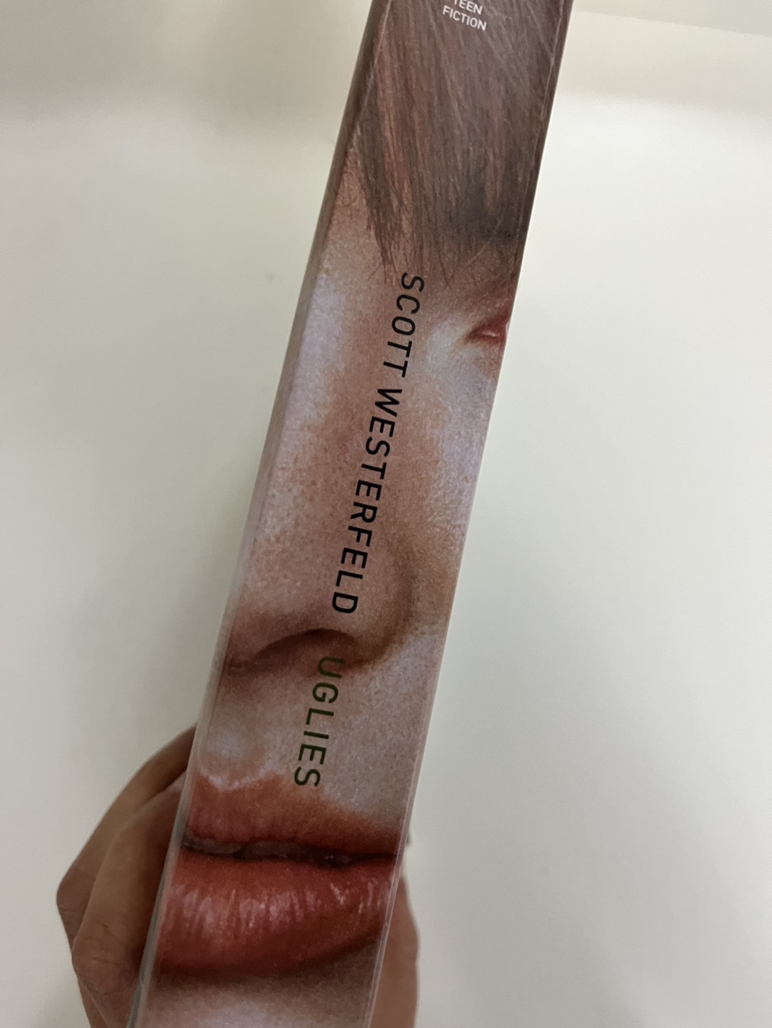 Uglies by Scott Westerfeld 🧡 - photo 3