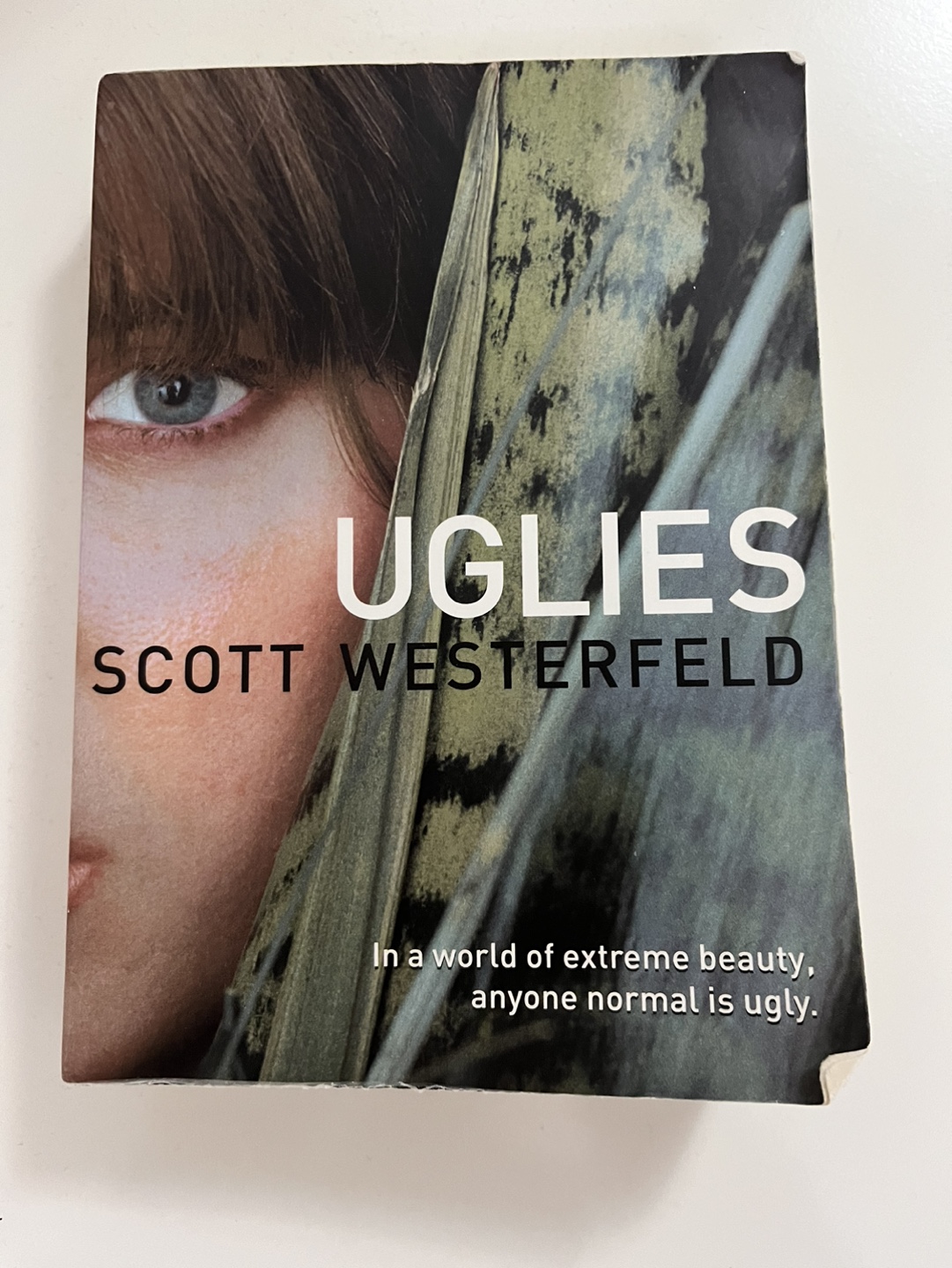 Uglies by Scott Westerfeld 🧡