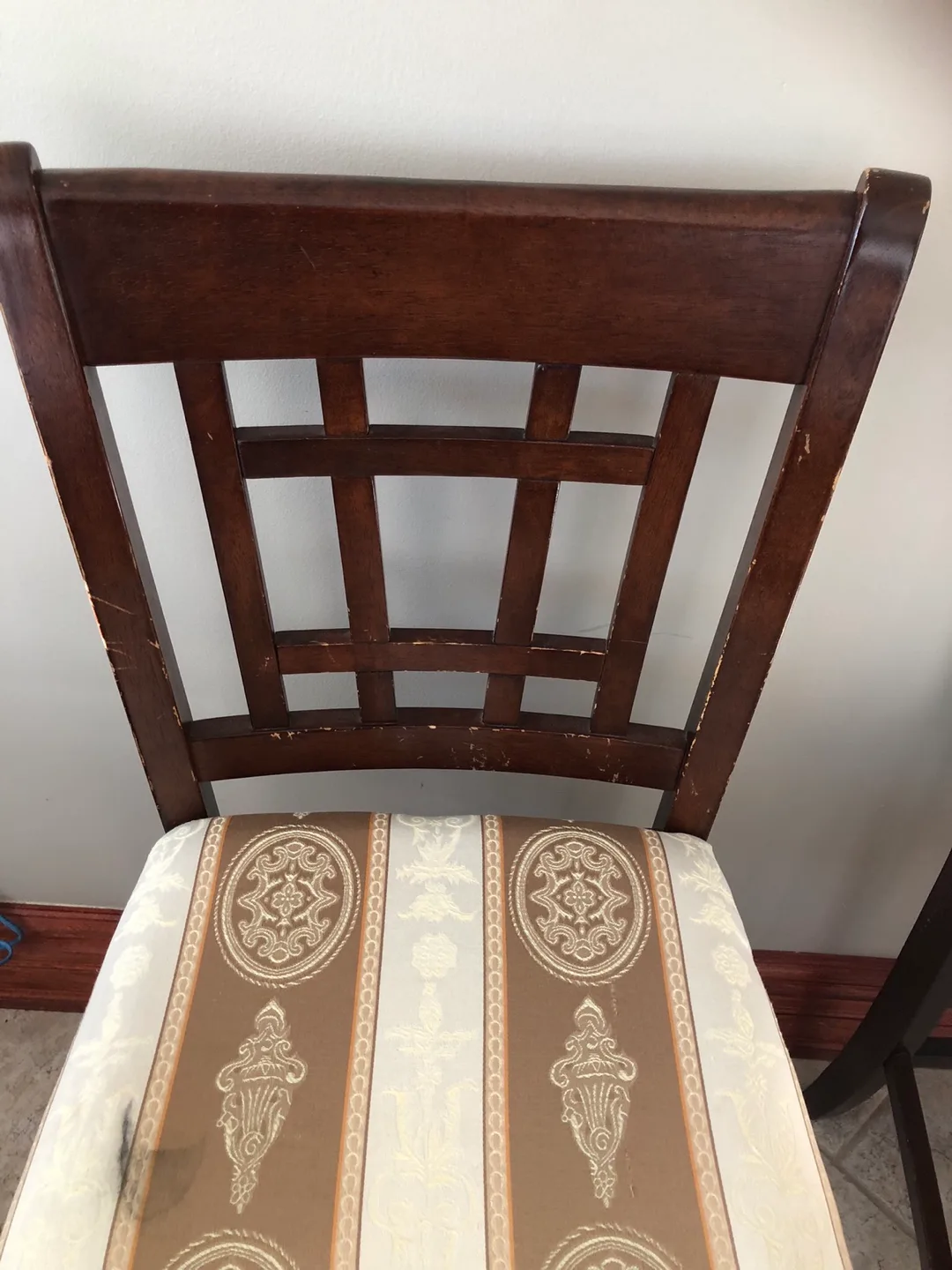 Four Bar Stools image indicator(2)