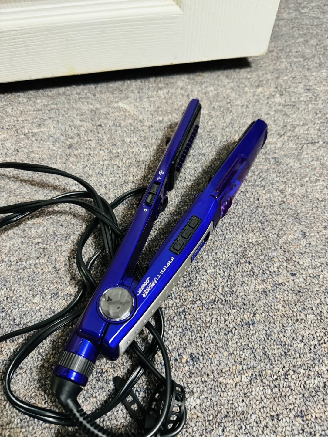 Infiniti Pro by Conair Curling Iron image indicator(3)