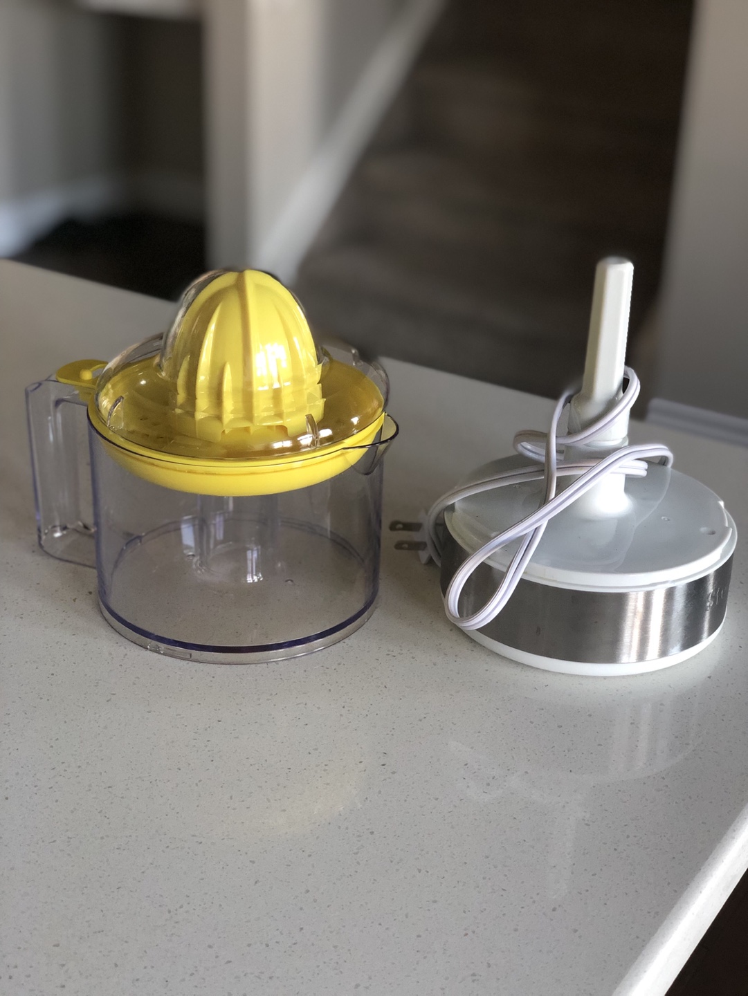 Electric Citrus Juicer - photo 3