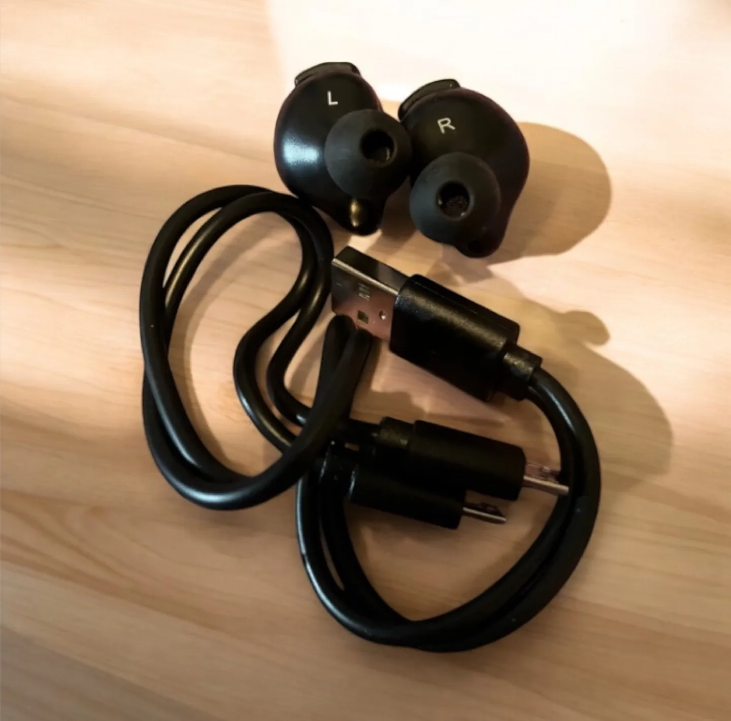 NEW iQ Podz 05 True Wireless Headphones Bluetooth Smart Phone image indicator(4)