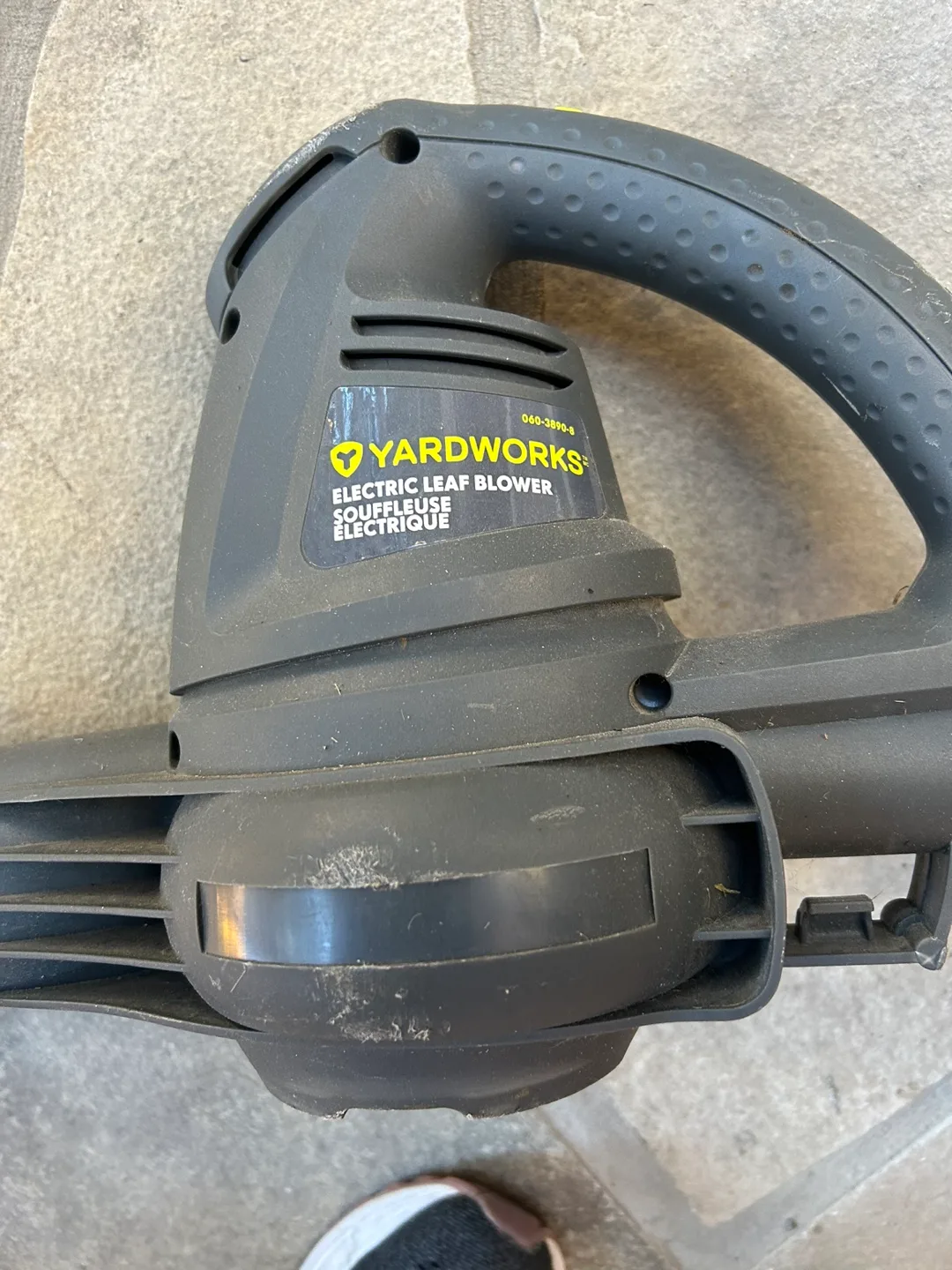 Yardworks Electric Leaf Blower image indicator(2)