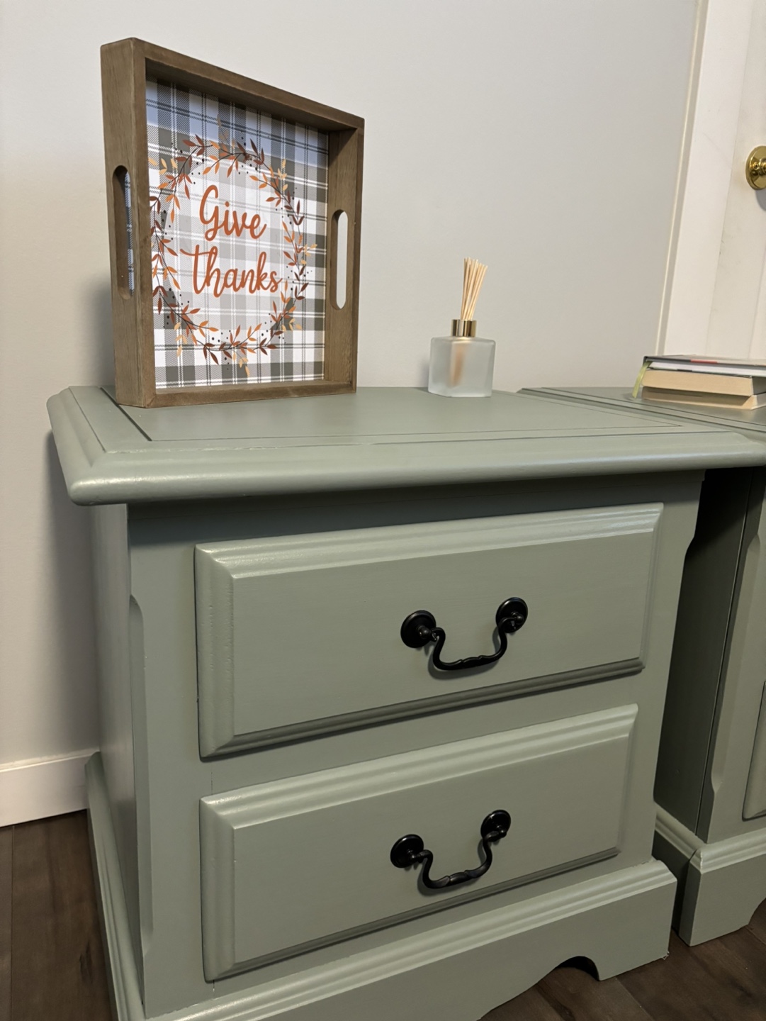 Pair of Nightstands - photo 2