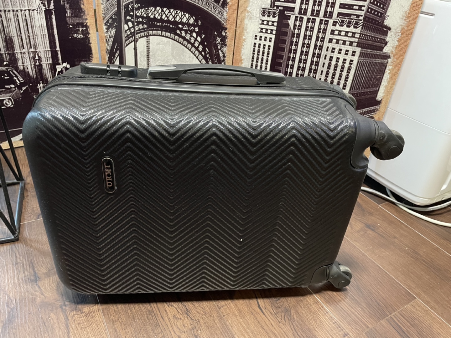 Carry-on Suitcase - Black - photo 3