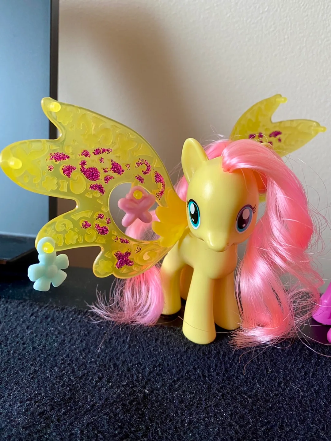 My Little Pony- Winged pony toy figures (Lot of 3) image indicator(2)