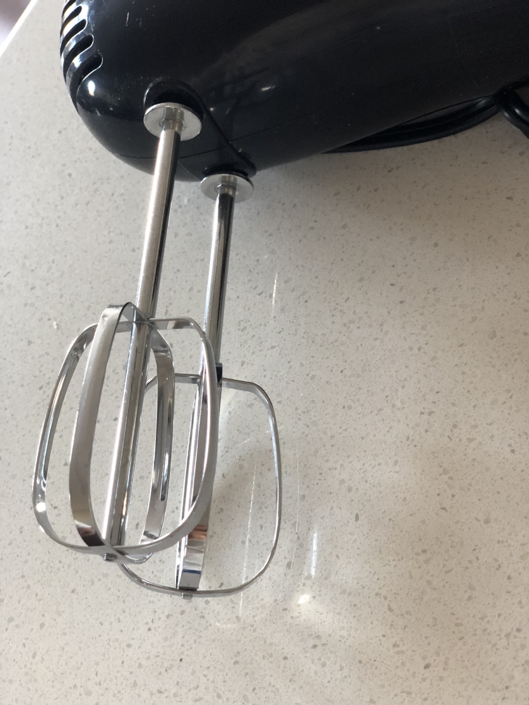 Toastmaster Hand Mixer - photo 2