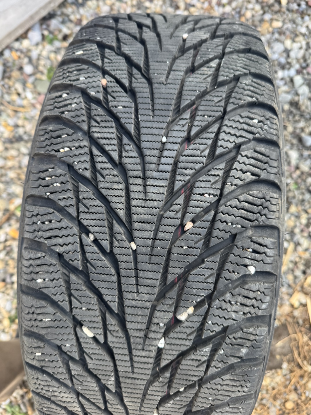 Winter tire on rims - photo 2