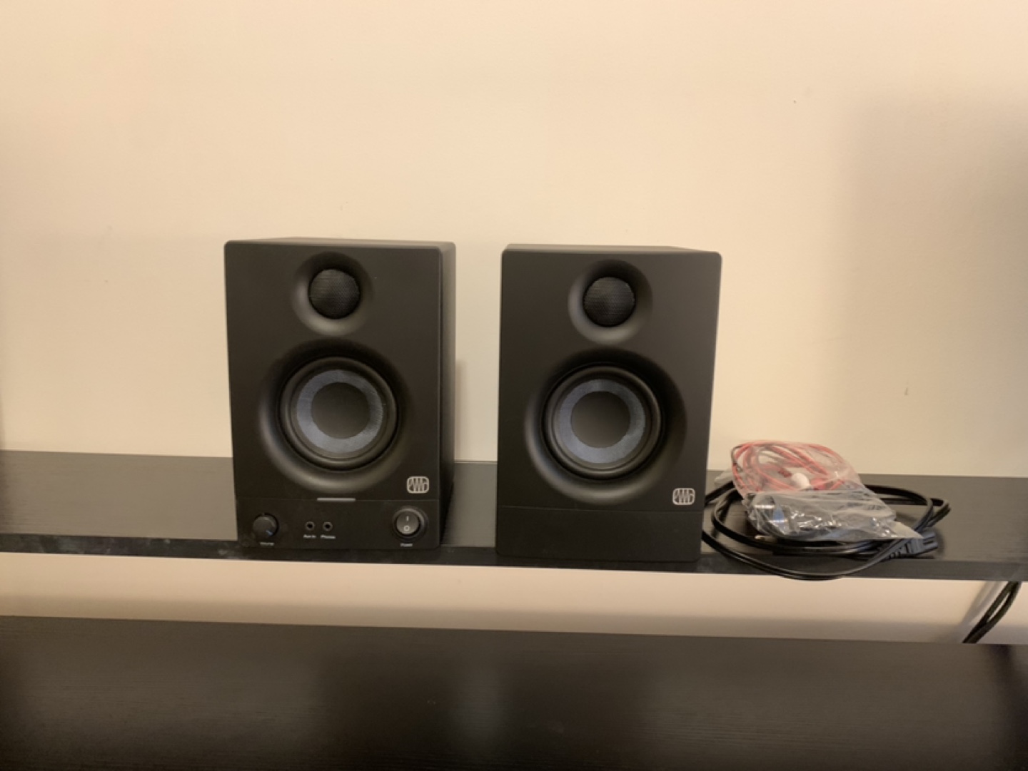 Eris 3.5 Studio Monitors with Cables