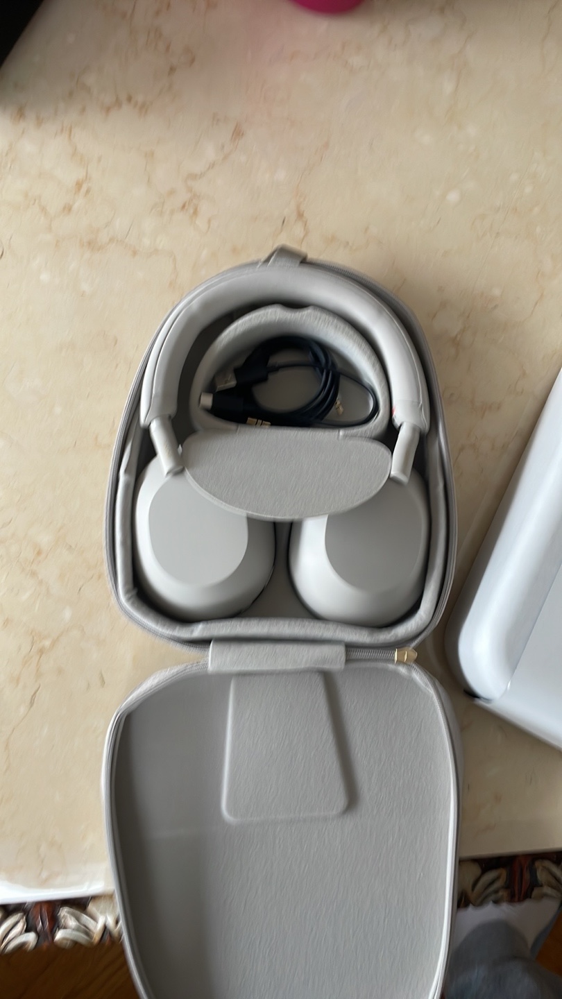 Sony WH-1000XM5 Wireless Noise Cancelling Headphones - photo 3
