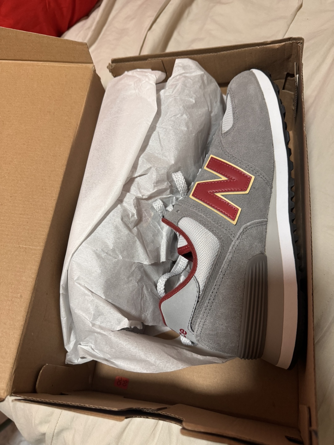 New Balance 574 Grey Red Mens Size 9.5 - photo 2