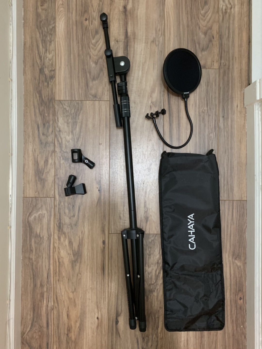 Microphone Stand with Pop Filter and Bag