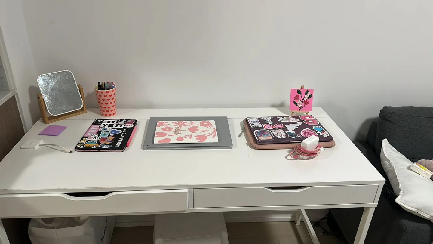 White Desk with Two Drawers thumbnail