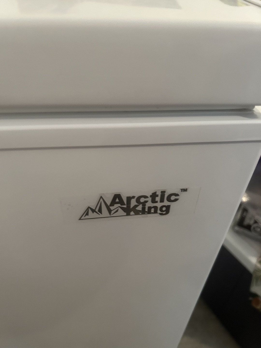 Arctic King Chest Freezer - photo 2