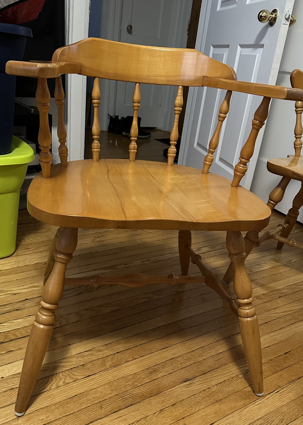 Set of 4 Wooden Chairs - photo 2