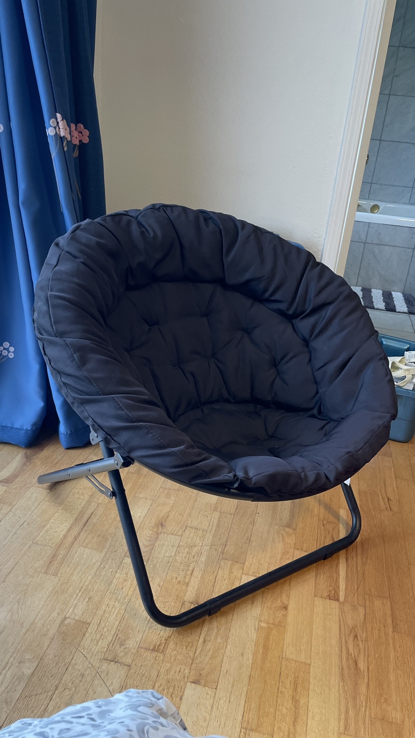 Black Folding Round Chair