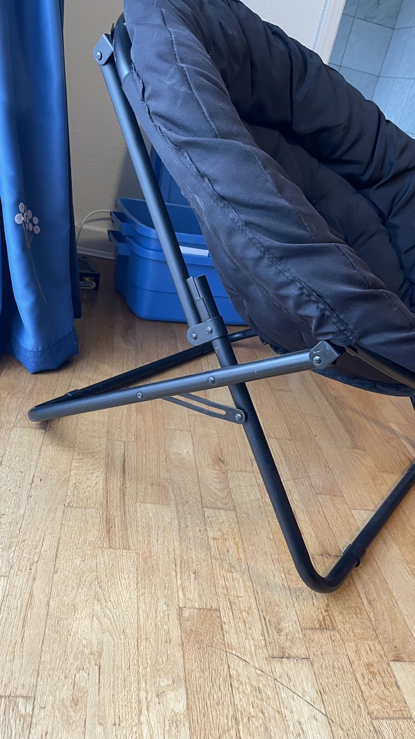 Black Folding Round Chair - photo 3
