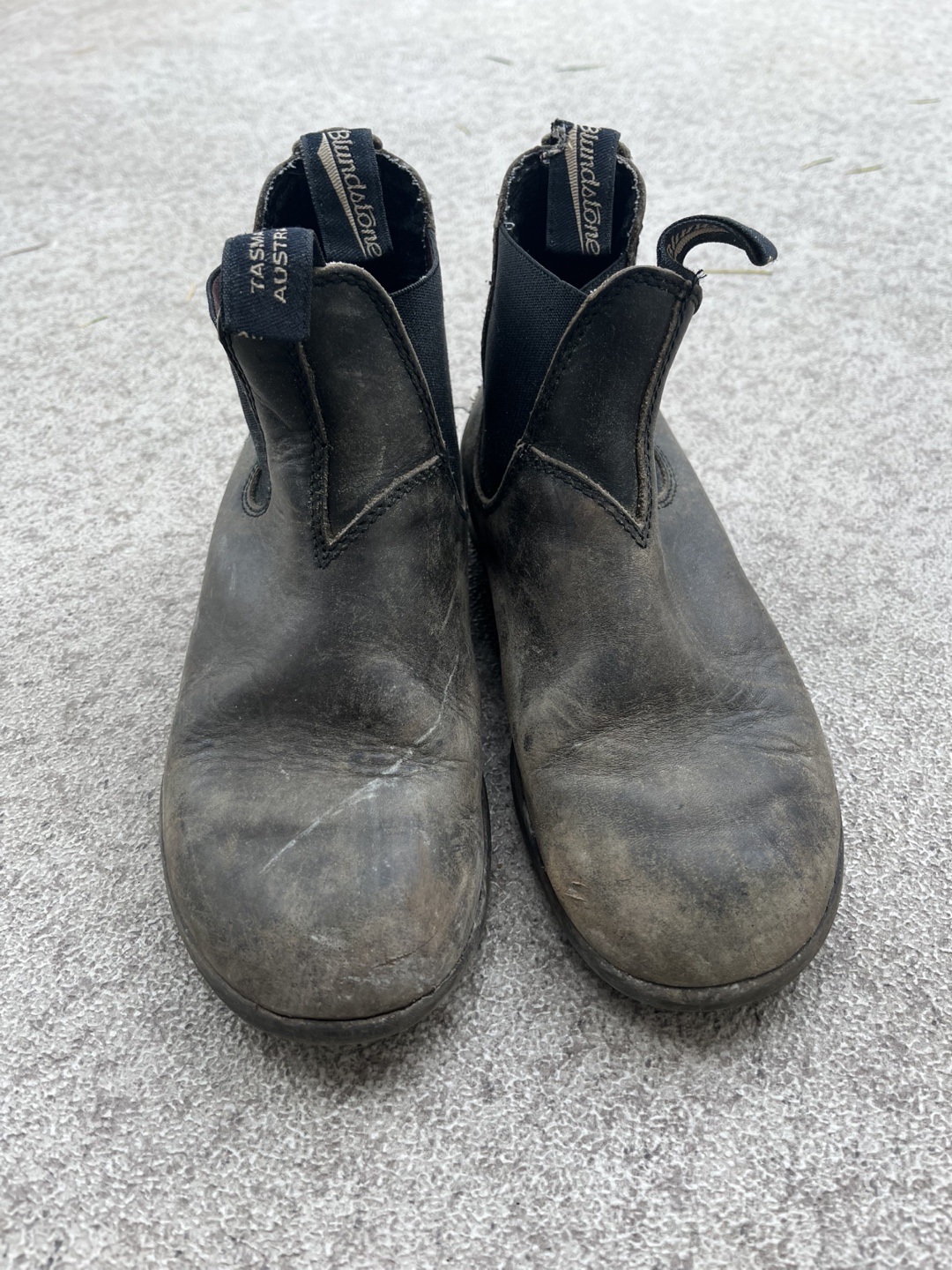 Blundstones