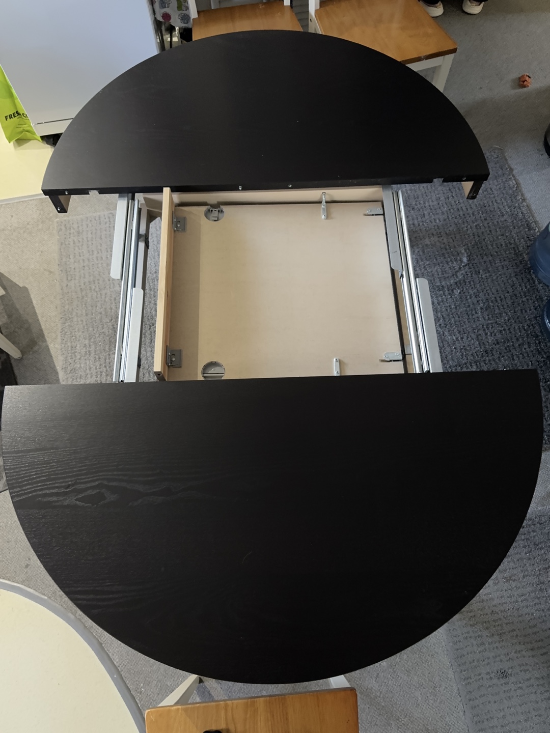 IKEA Black Extendable Round Table - photo 2