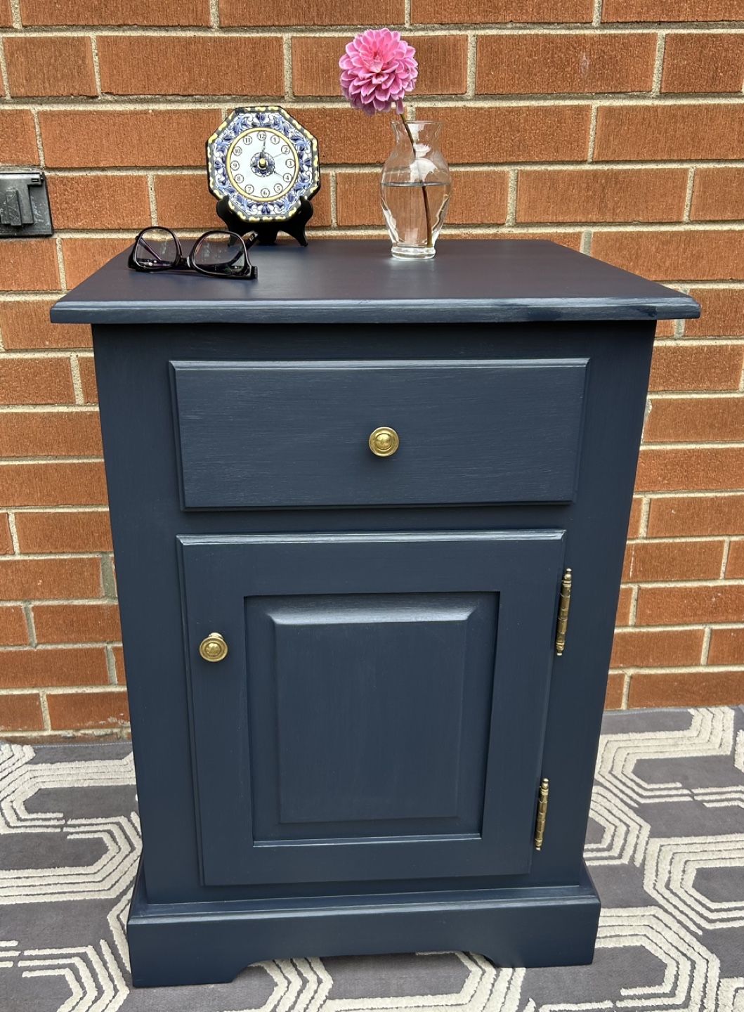 Lovely refinished nightstand in Midnight Blue (1)