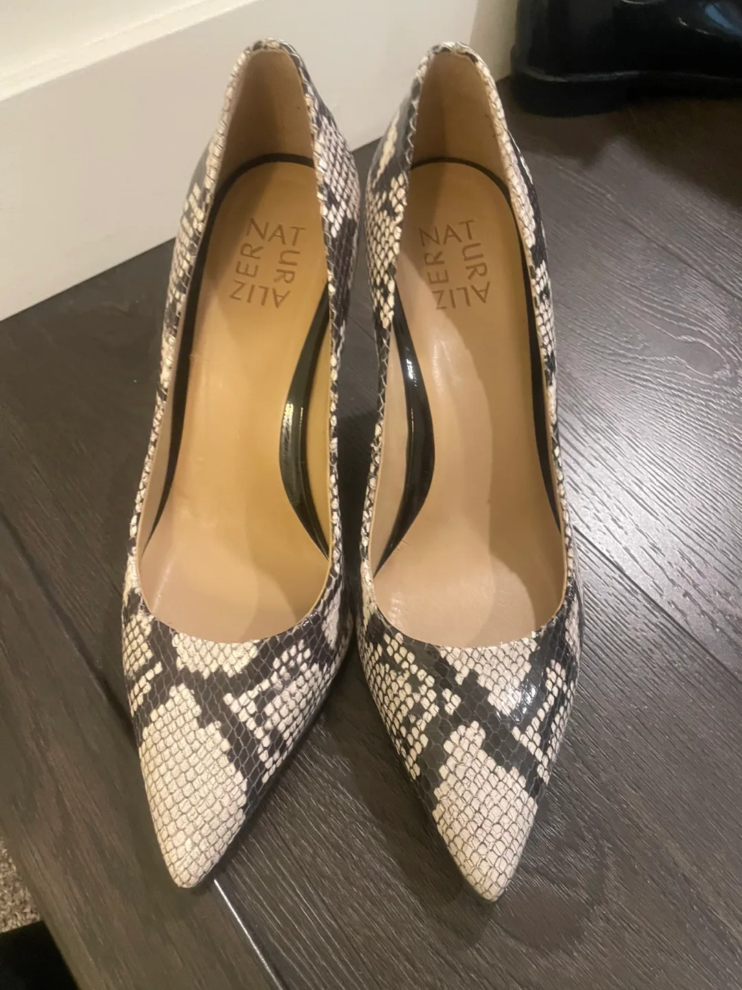 Natuzzi Women's Snakeskin Pumps image indicator(2)