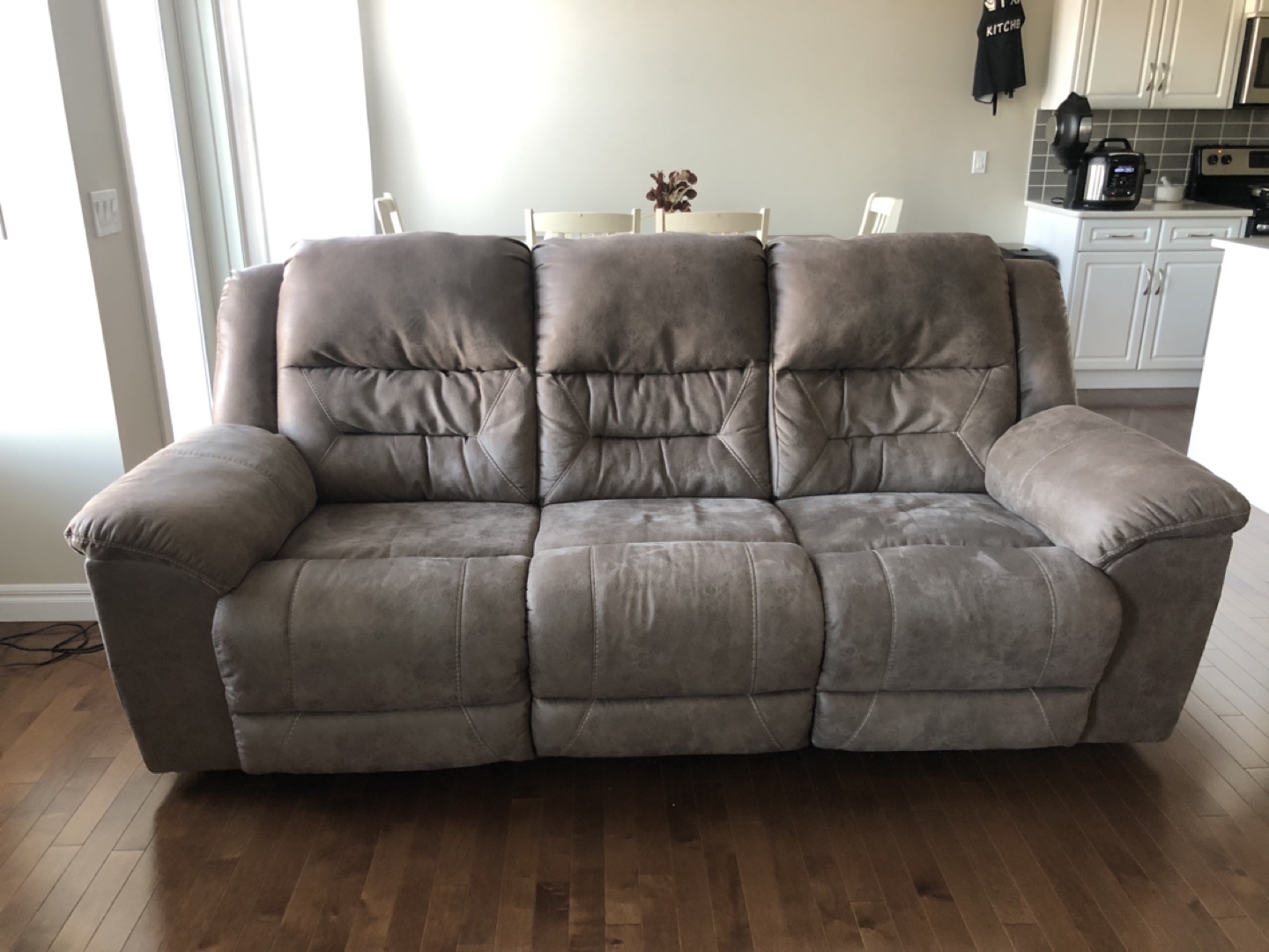 Reclining Sofa