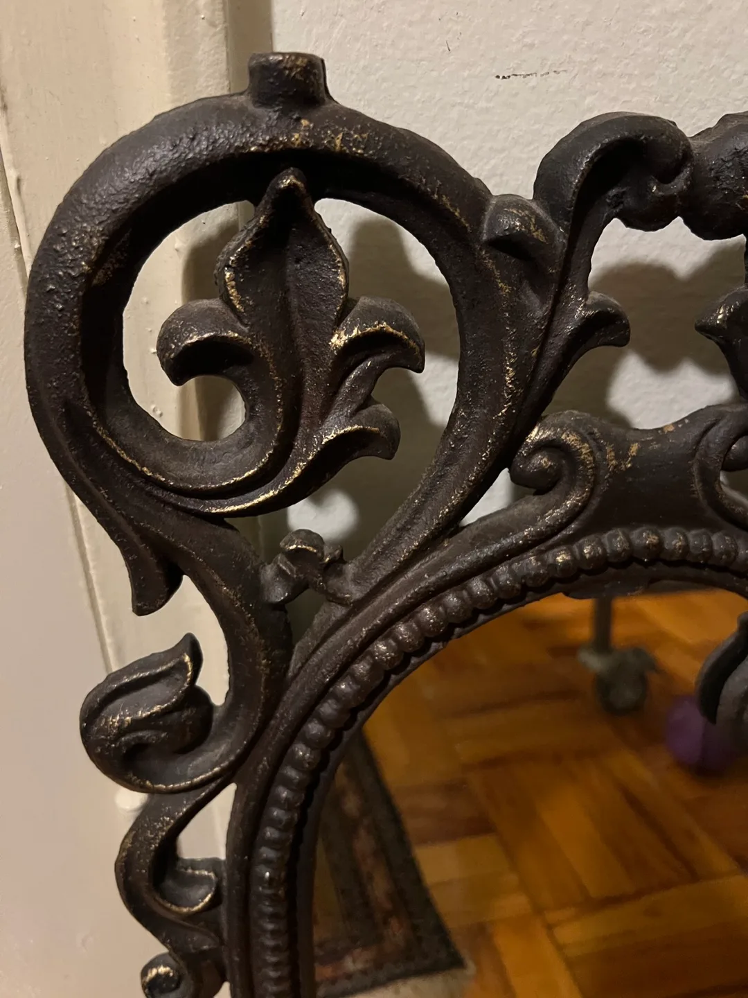 Ornate Black cast iron Metal Mirror image indicator(2)