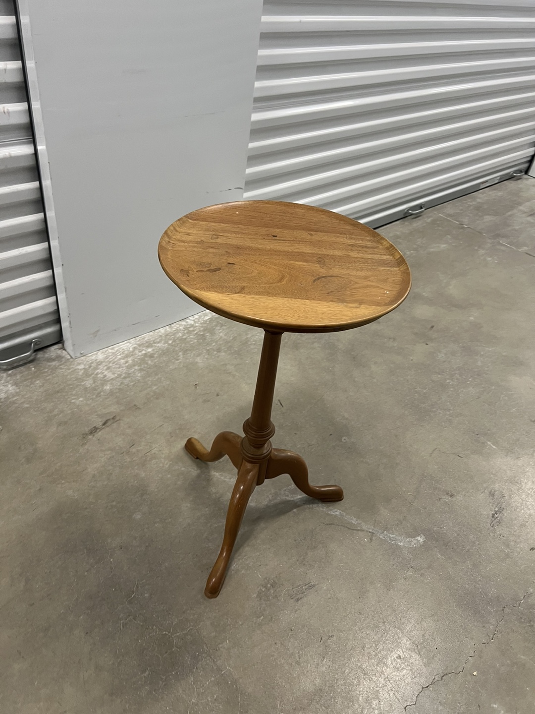 Wooden End Table - photo 4