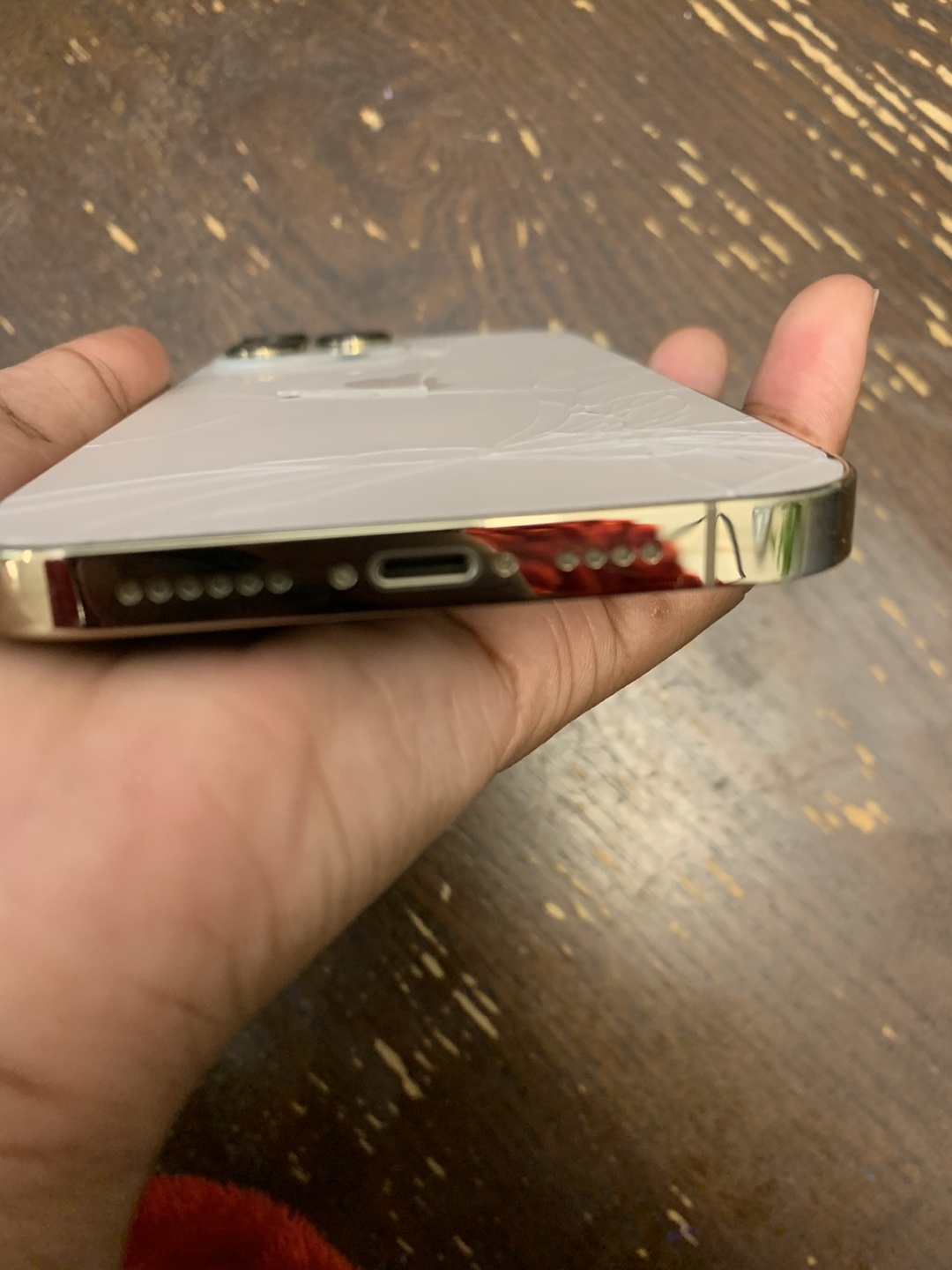 Gold iPhone 13 Pro Max 128 GB *crack will be fixed before sold* - photo 5
