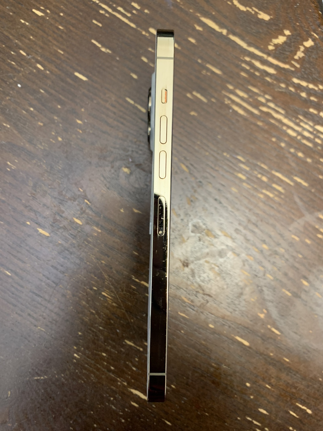 Gold iPhone 13 Pro Max 128 GB *crack will be fixed before sold* - photo 3