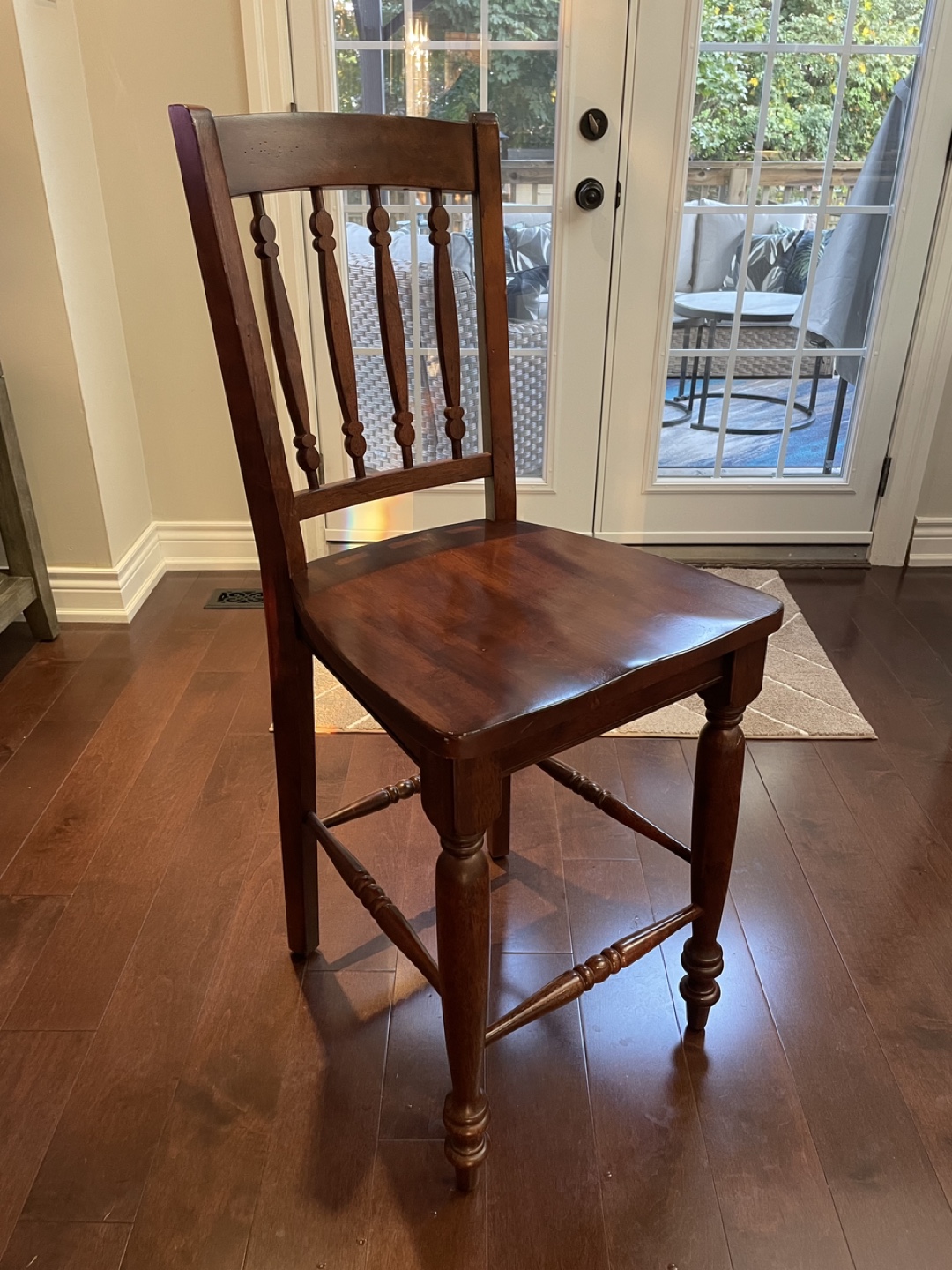 Solid Wood Dining Table and 8 Chairs - photo 2