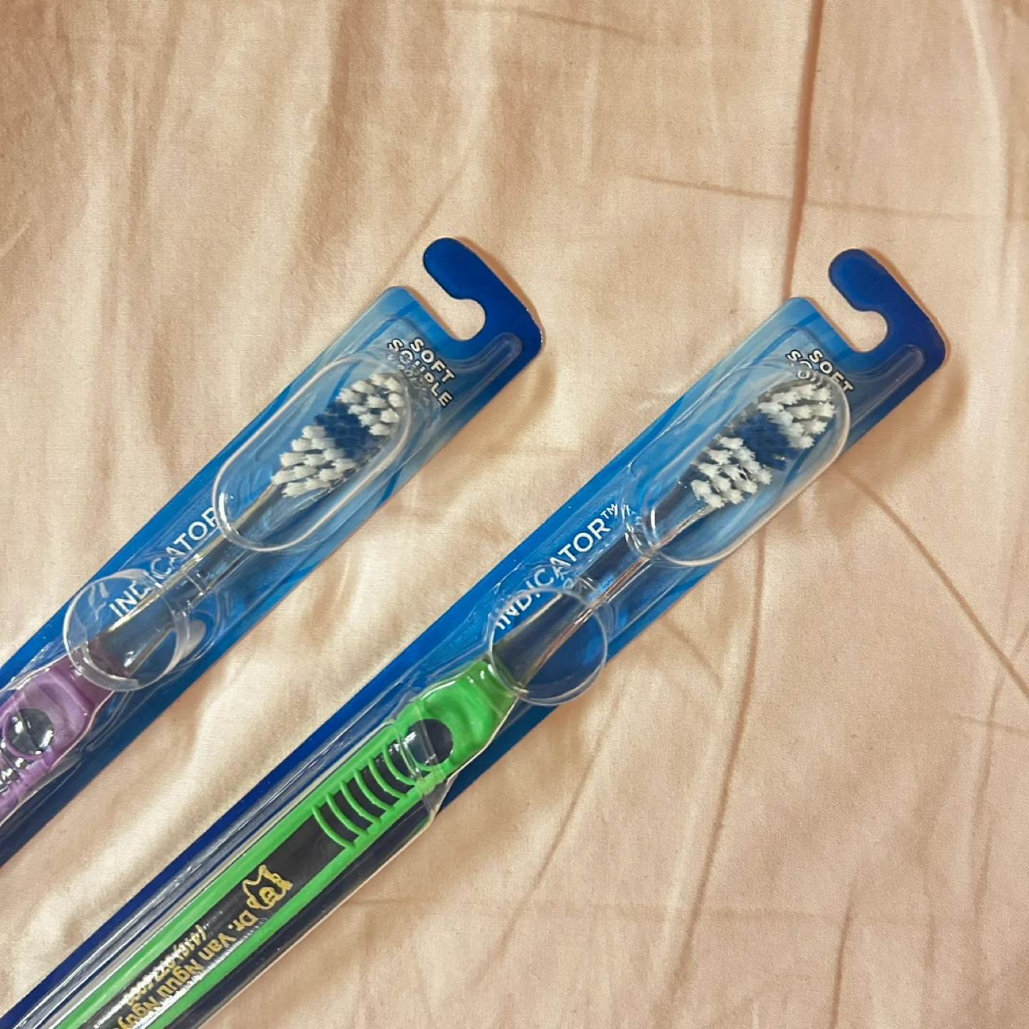 Oral-B Indicator Soft Toothbrushes (x2) image indicator(2)