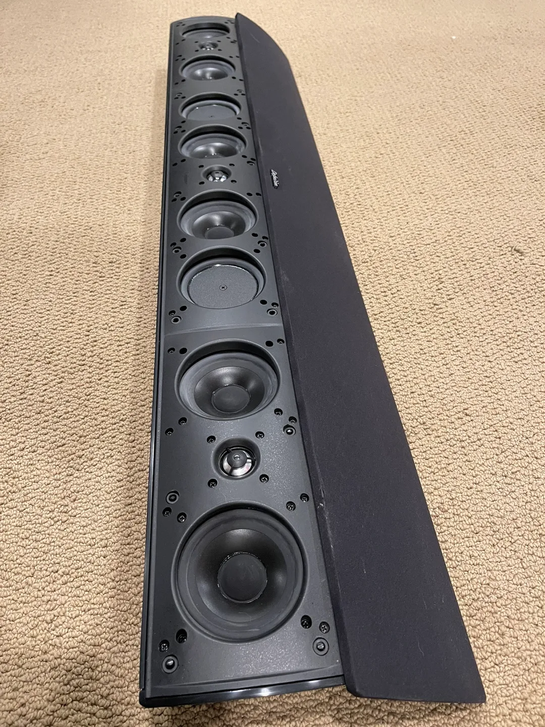Definitive Mythos Solo XL - Left-Center-Right Speaker image indicator(2)